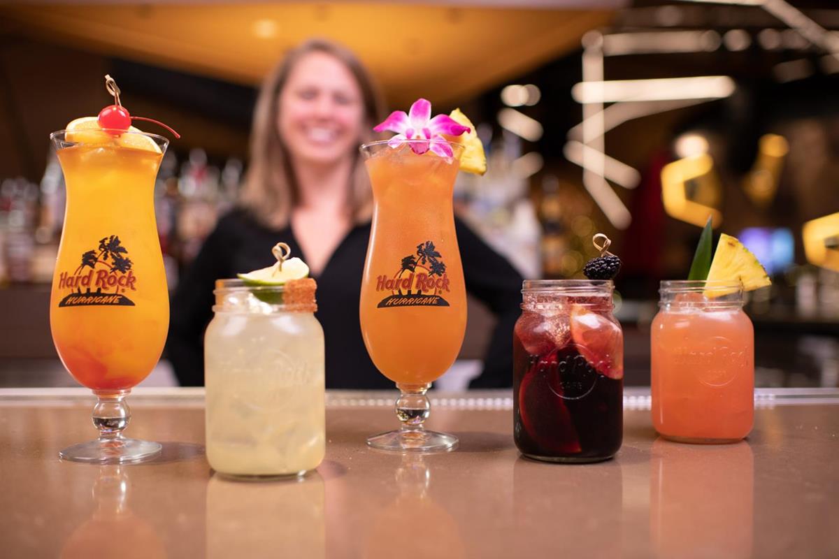 Turibus + Hard Rock Cafe